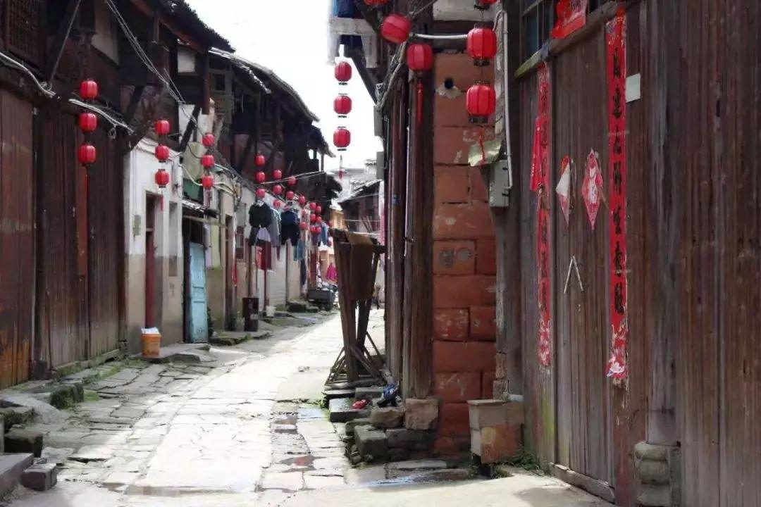 皇冠地下城选关版
